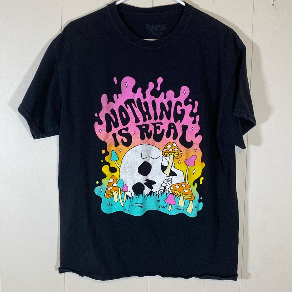 Nothing Is Real graphic T-Shirt mushrooms skull trippy‎ hippie size large unisex